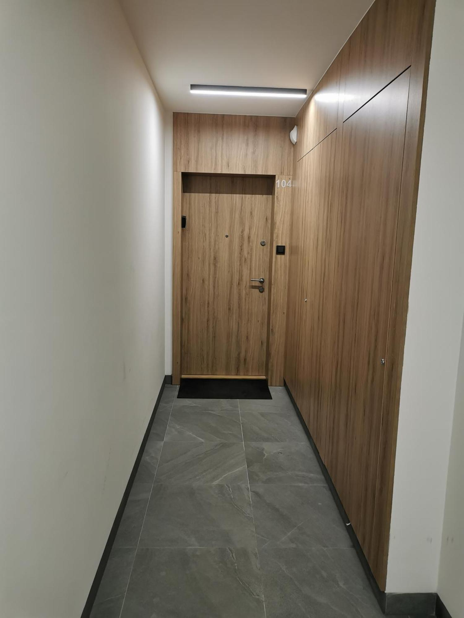 Wola Blue Modern Apartment Βαρσοβία Εξωτερικό φωτογραφία