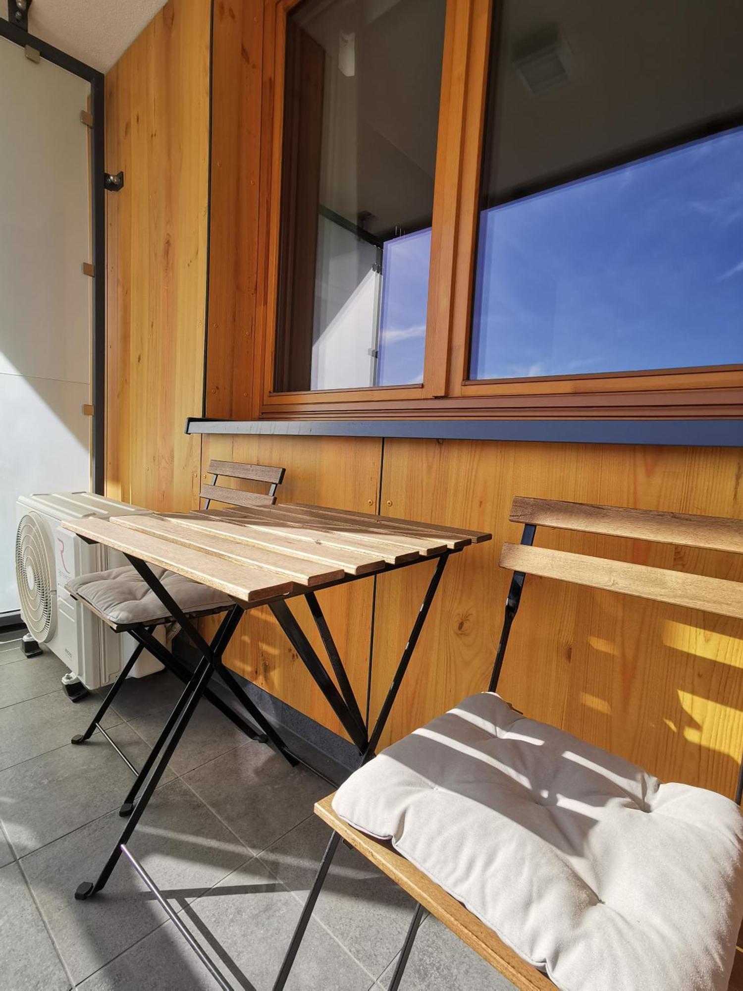 Wola Blue Modern Apartment Βαρσοβία Εξωτερικό φωτογραφία